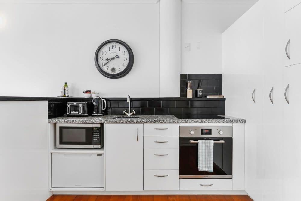 Funky One Bedroom Apartment On Princes Wharf 오클랜드 외부 사진