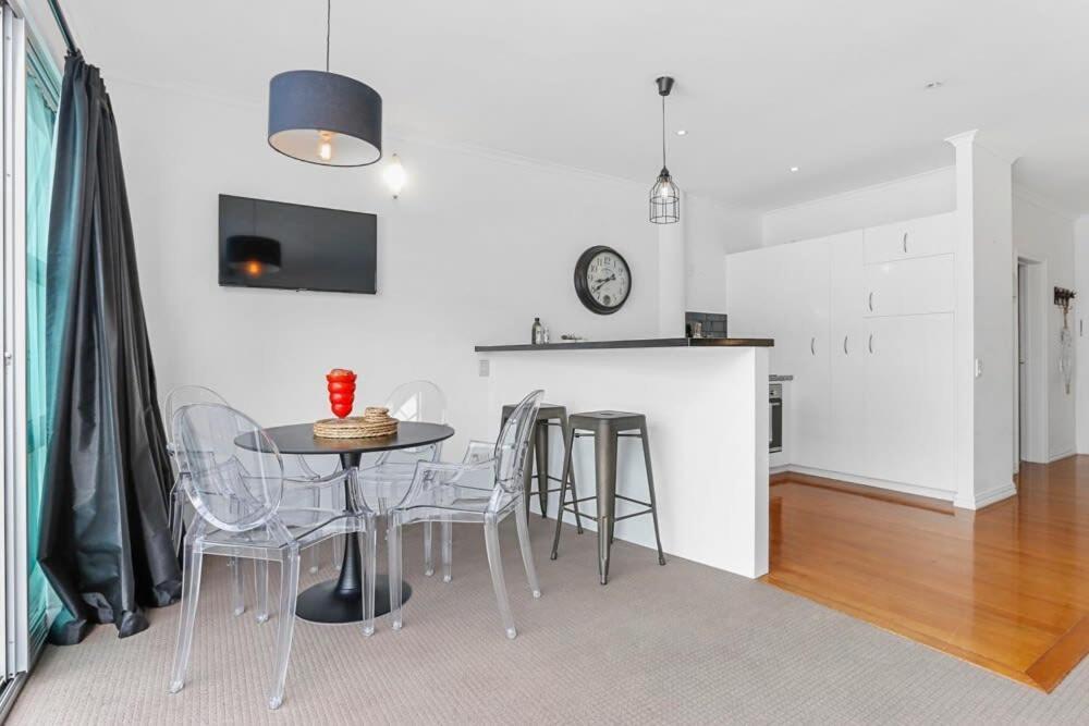 Funky One Bedroom Apartment On Princes Wharf 오클랜드 외부 사진